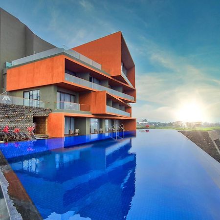 Aria Resort & Spa Нашик Екстериор снимка