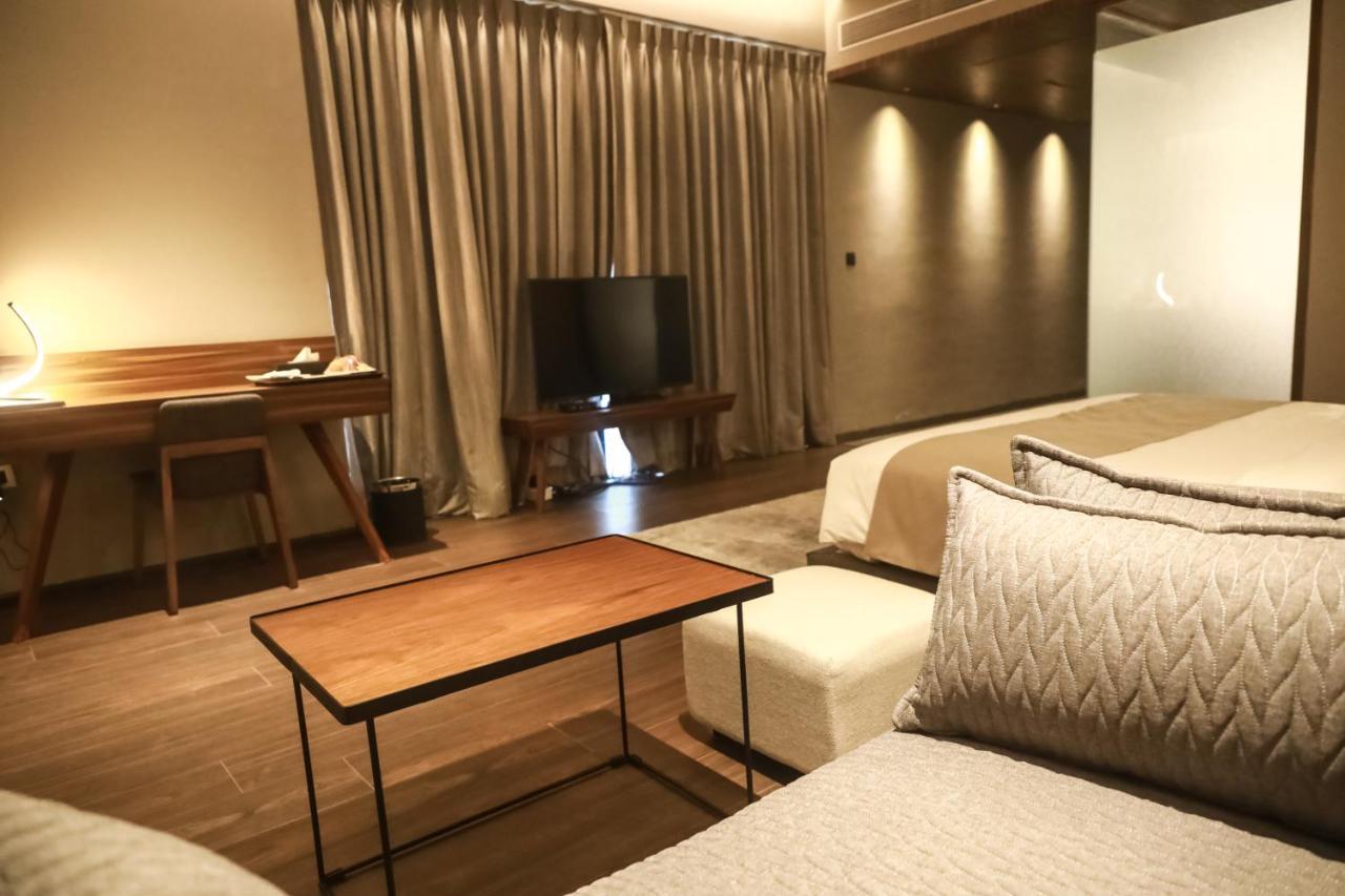 Aria Resort & Spa Нашик Екстериор снимка