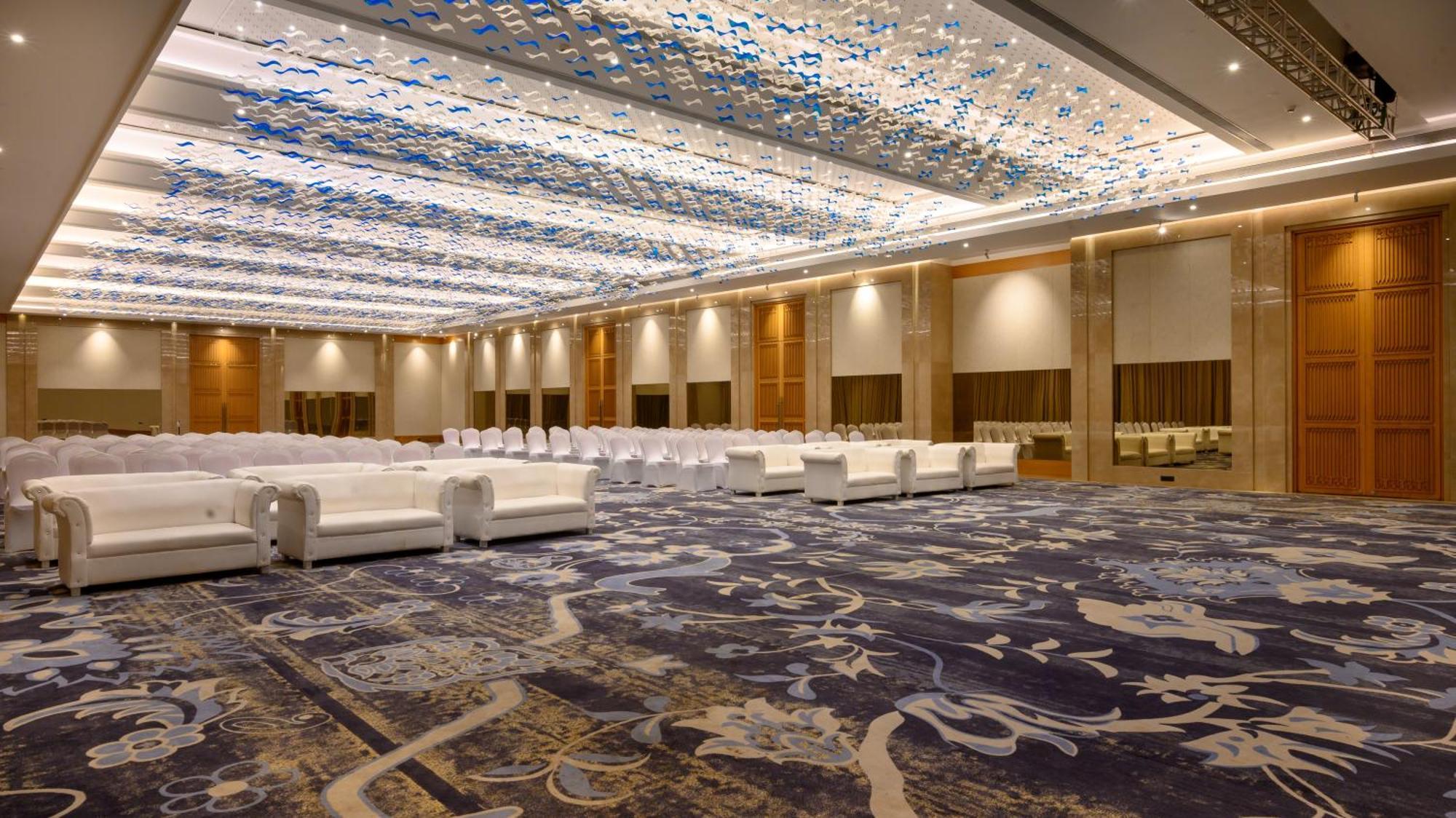 Aria Resort & Spa Нашик Екстериор снимка