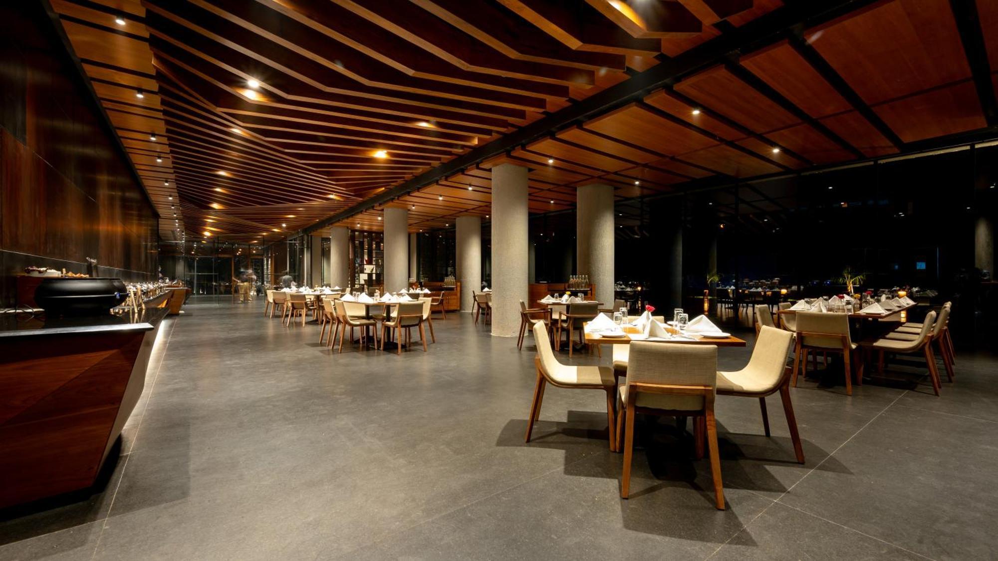 Aria Resort & Spa Нашик Екстериор снимка