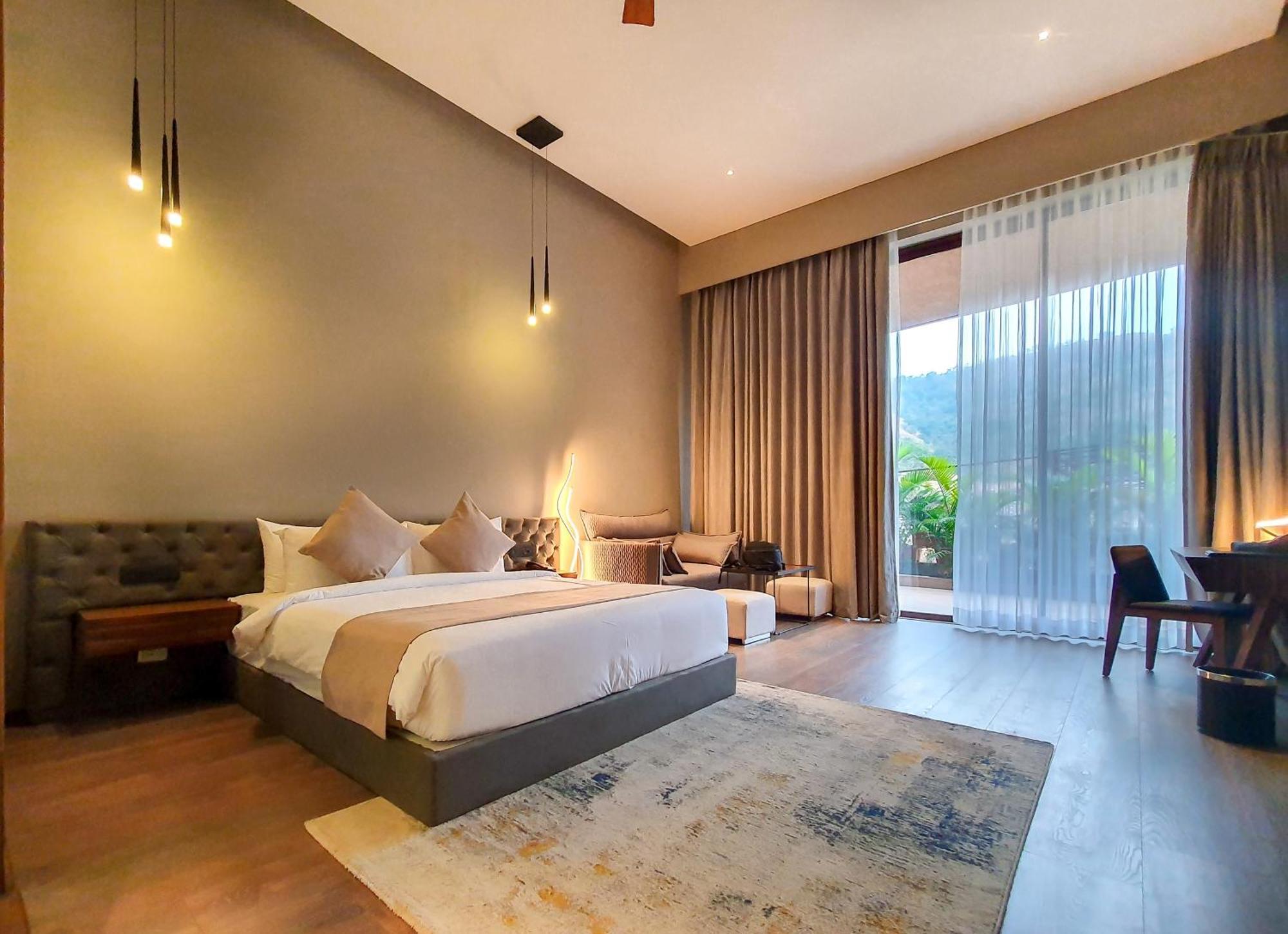 Aria Resort & Spa Нашик Екстериор снимка